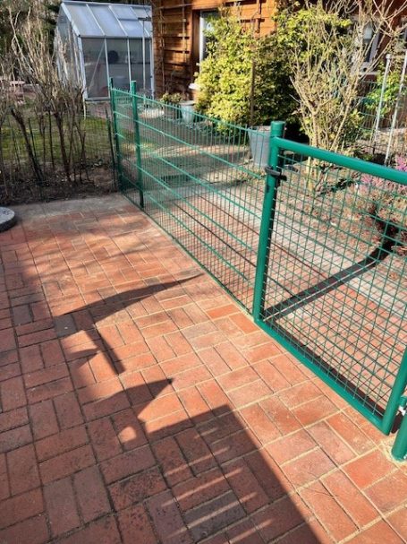 rechter Zaun Terrasse Ferienhaus